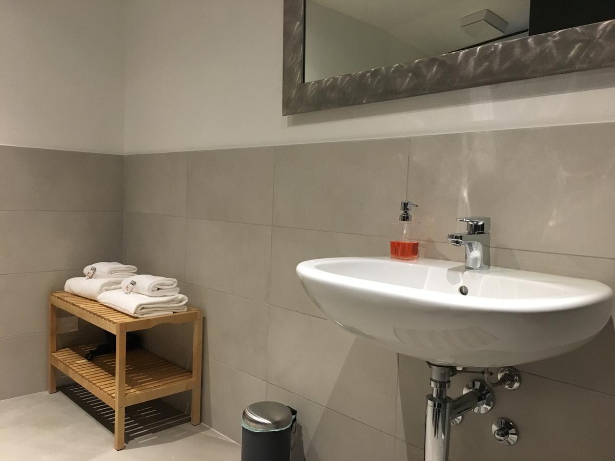Room Center Station 2 贝尔加莫 外观 照片