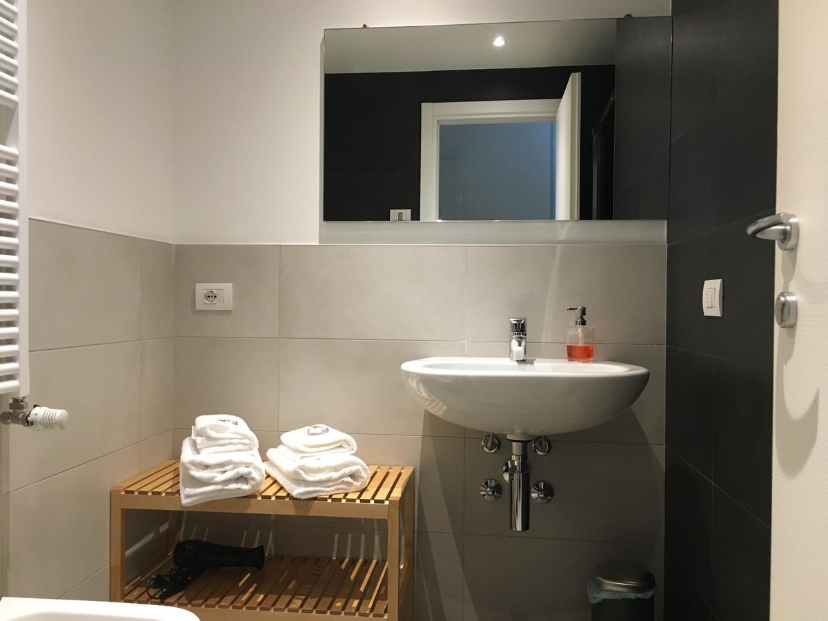 Room Center Station 2 贝尔加莫 外观 照片