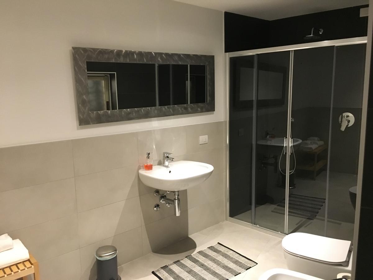 Room Center Station 2 贝尔加莫 外观 照片